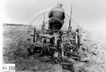 AG 233.jpg