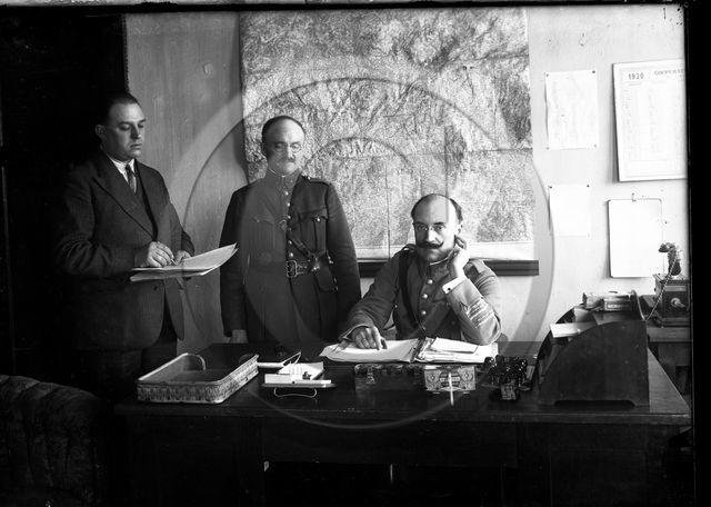 Treves magasin central des cooperatives generales armee du Rhin bureau militaire Allemagne.jpg Treves magasin central des cooperatives generales armee du Rhin bureau militaire Allemagne.jpg