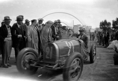 auc 122 Bugatti.jpg