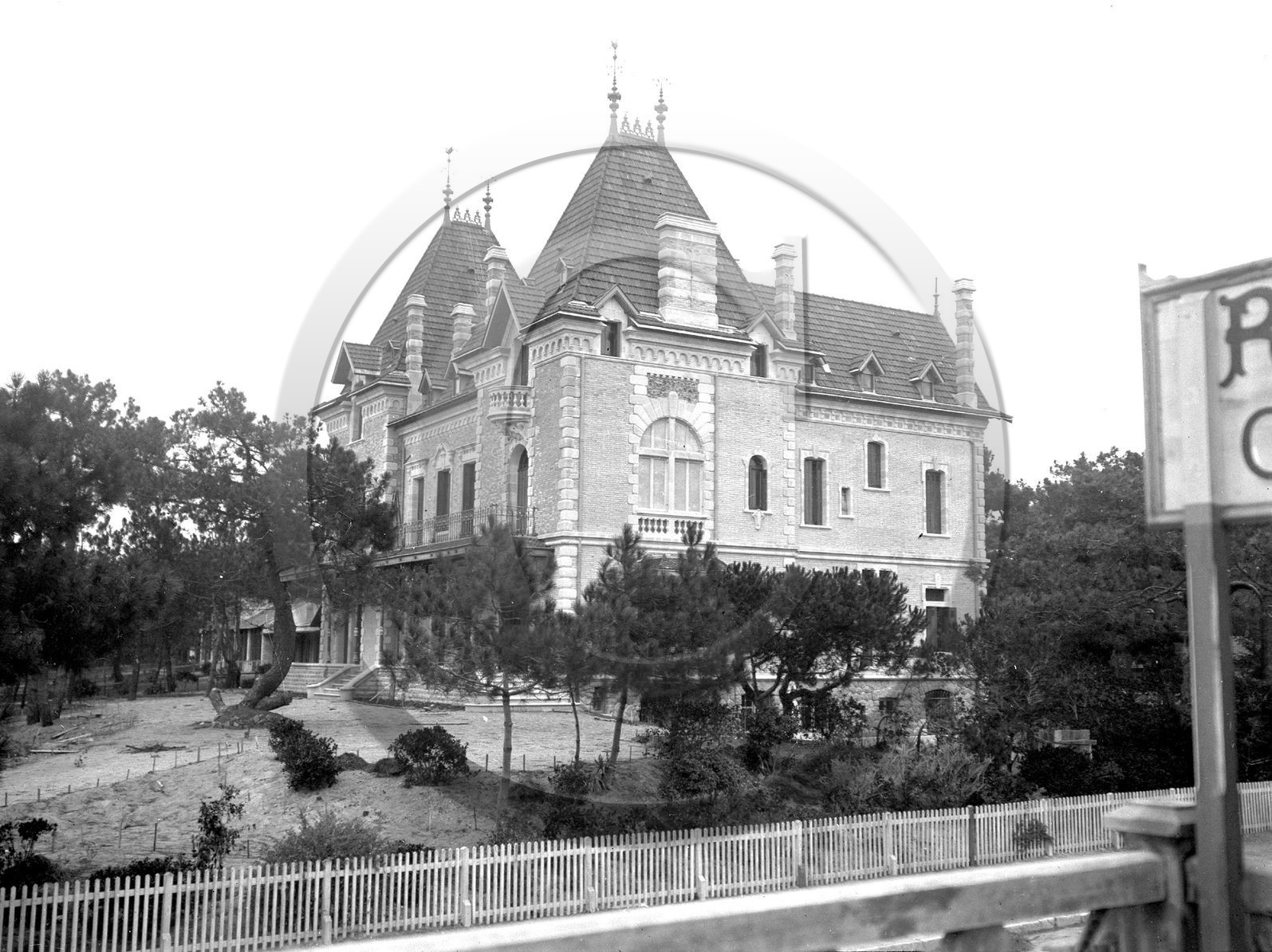 arc 2703.jpg