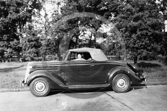 AU 2505 Ford cabriolet spider 1936 .jpg
