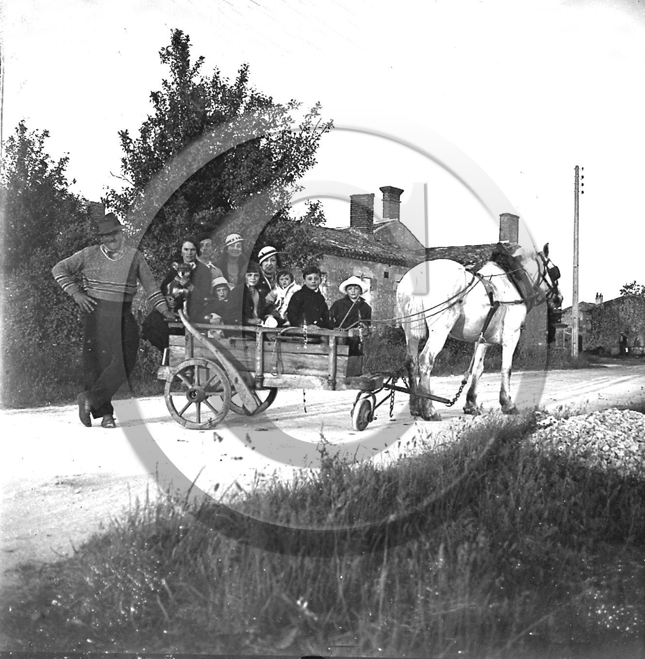 AG 102 copier.jpg