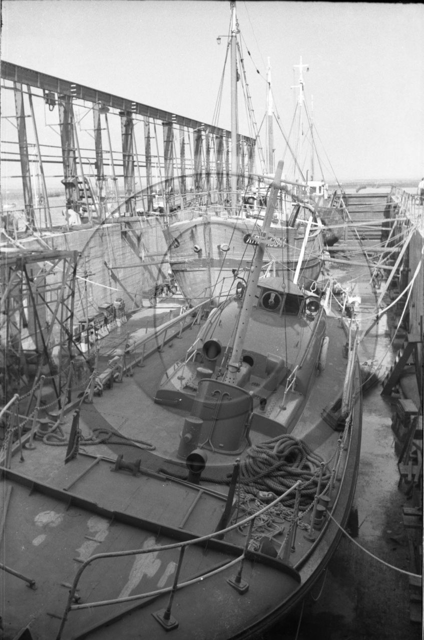 chantiers Auroux 27 septembre 1967 le Mont Saint Jean et canot de sauvetage pochette 5303 - 5-.jpg chantiers Auroux 27 septembre 1967 le Mont Saint Jean et canot de sauvetage pochette 5303 - 5-.jpg