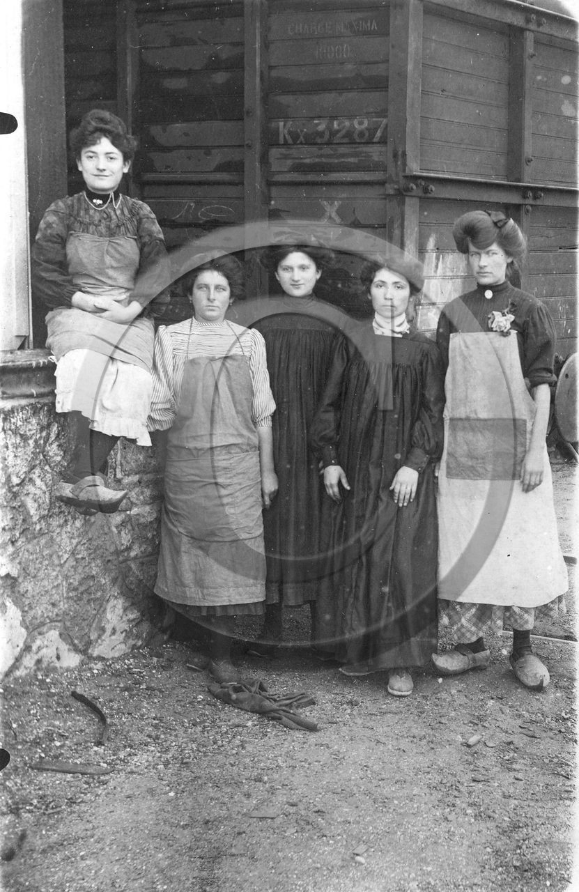 arc les trieuses d'huitres a gujan.jpg