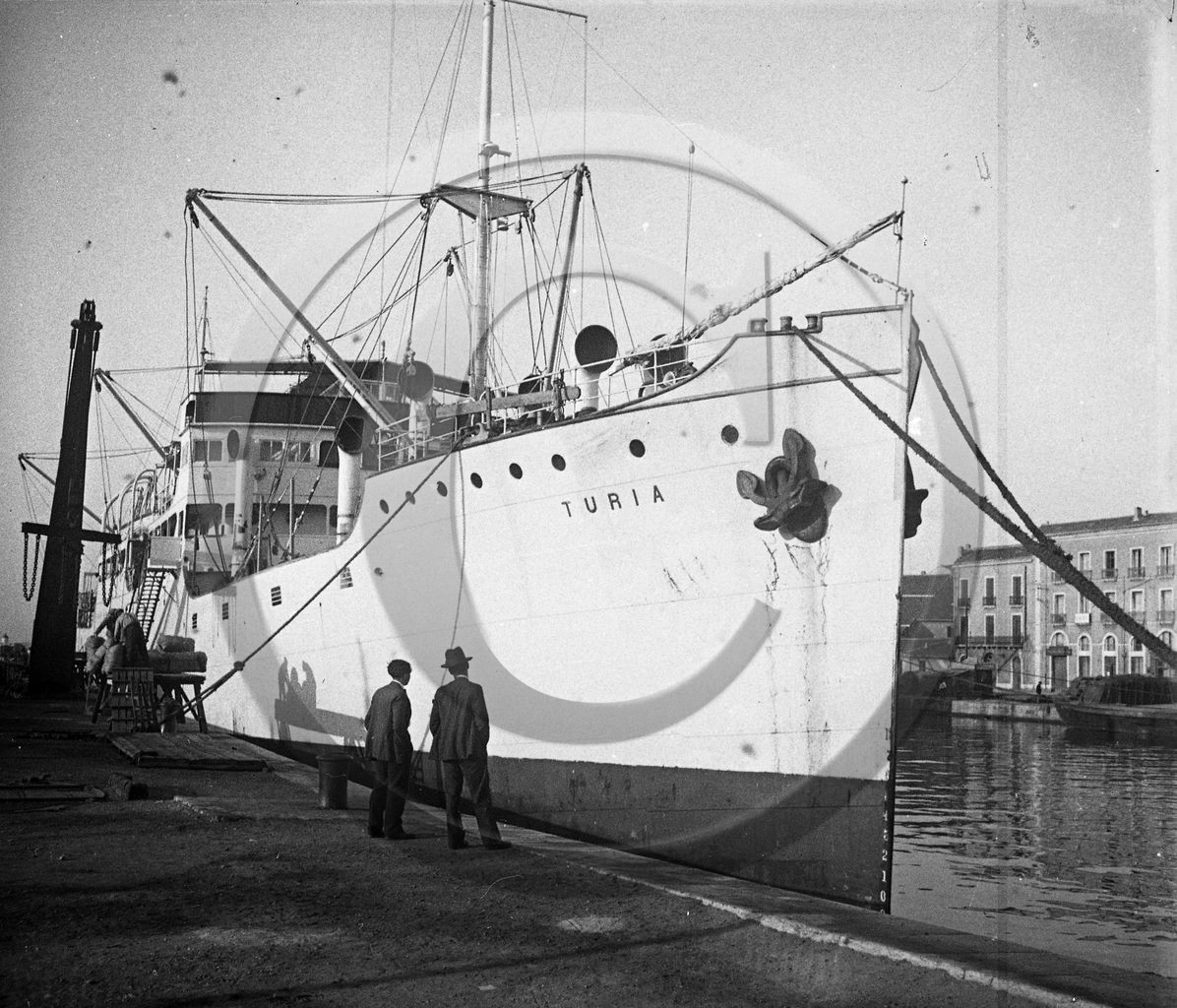 BA 25  cargo vapeur Turia construit a Bilbao espagne .jpg