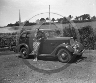 AU 3782 Peugeot 301 .jpg