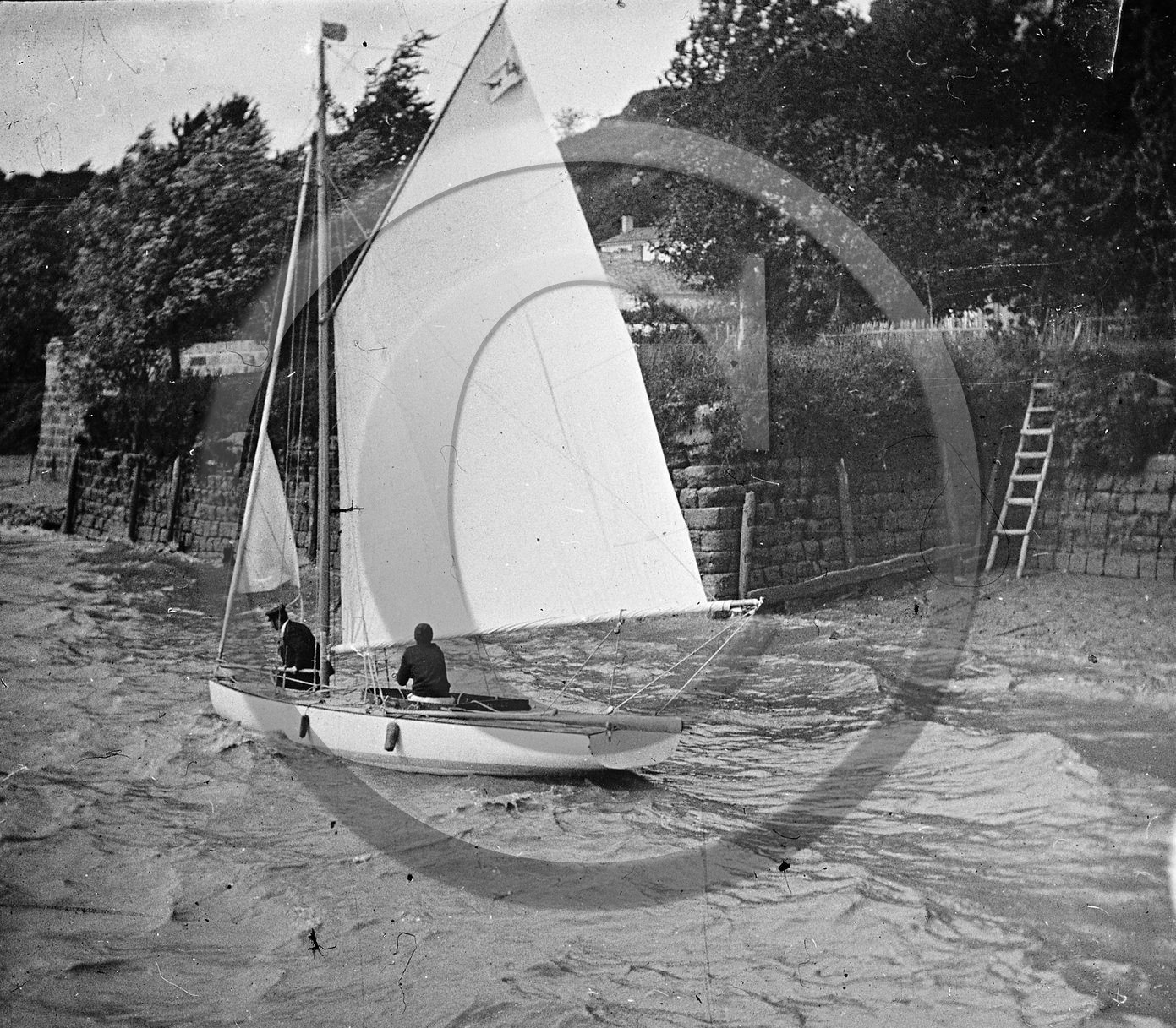 BX 563 régate au Rigalet.jpg