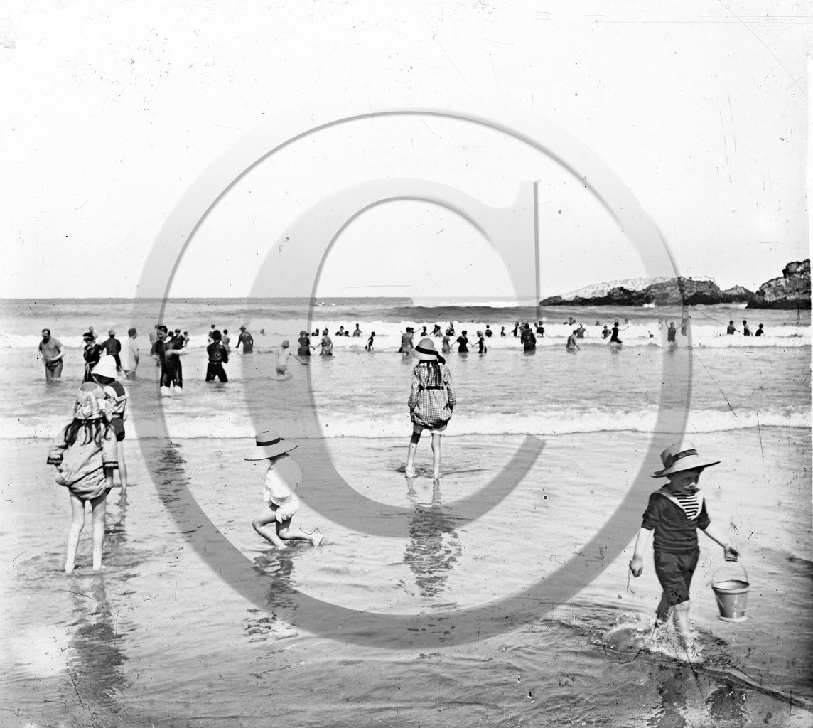 vi  1984 Biarritz la plage    dpt 64  .jpg