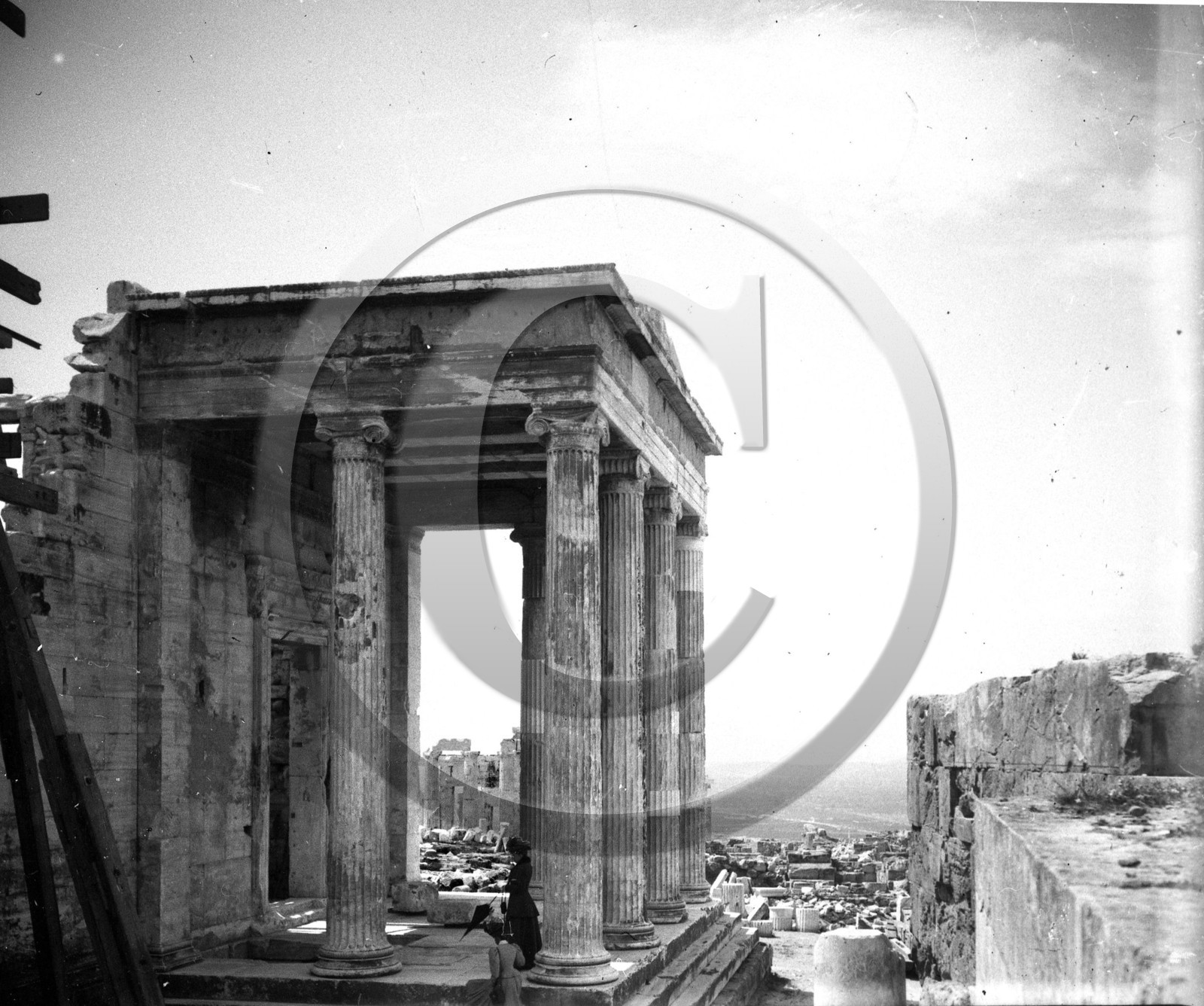 Athene portique de l Erechtheion Acropole Grece.jpg