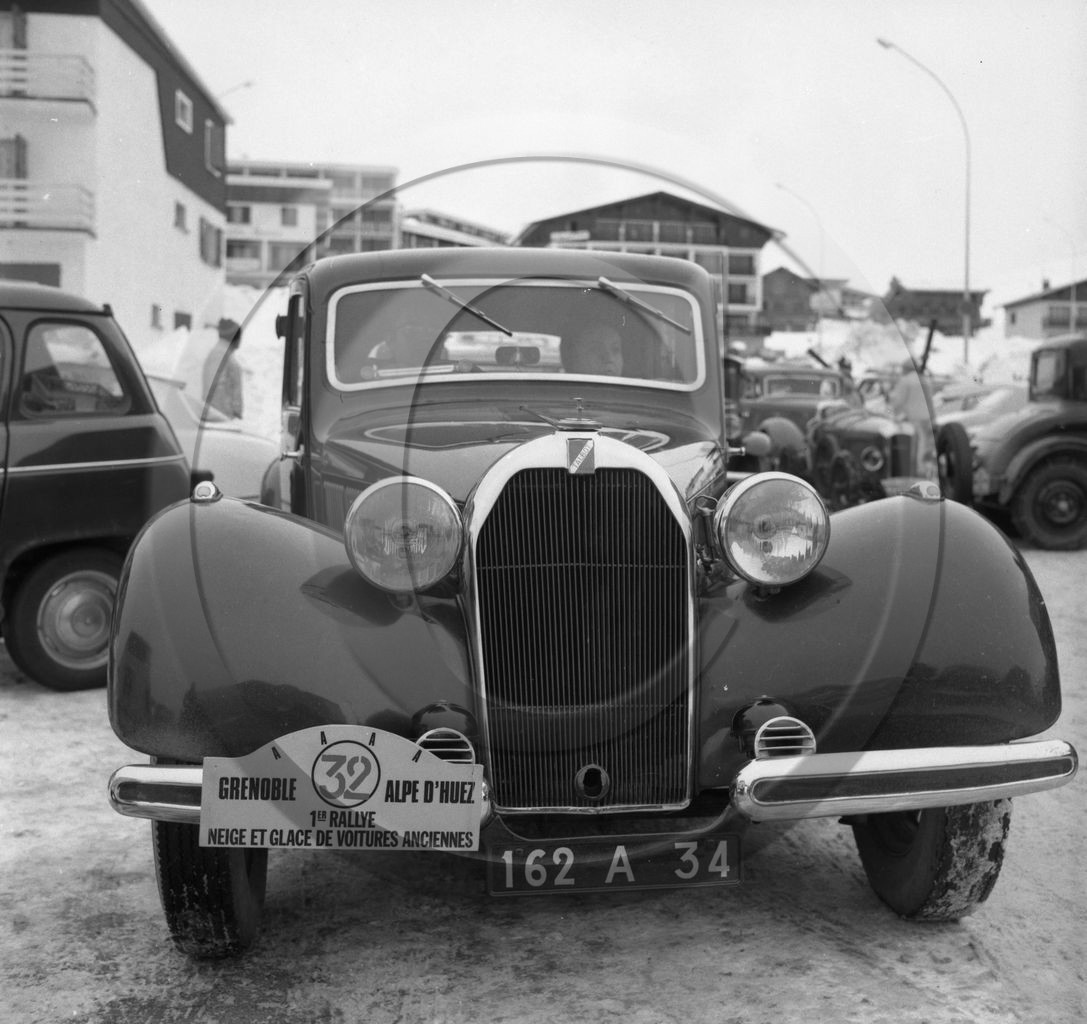 AU 808 Talbot T 4  1er rallye neige et glace Alpe d'Huez .jpg