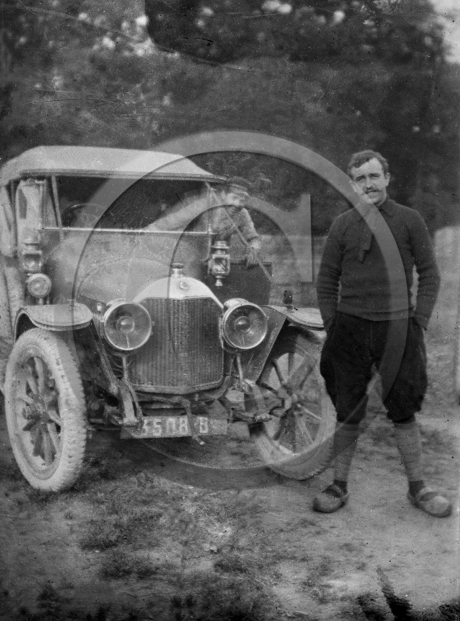 AU 860  Motobloc retouché.jpg