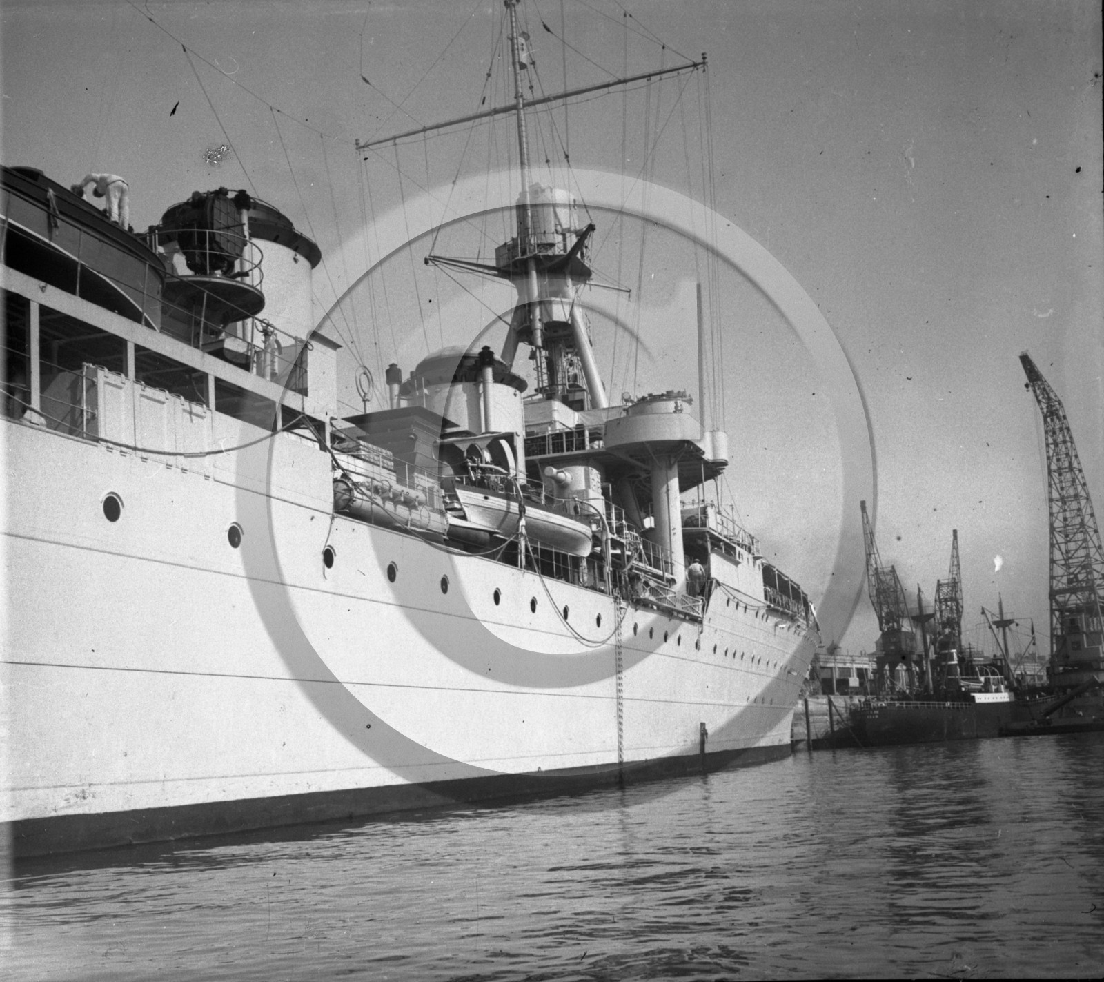 BX 458  le Dugay Trouin à Bordeaux .jpg