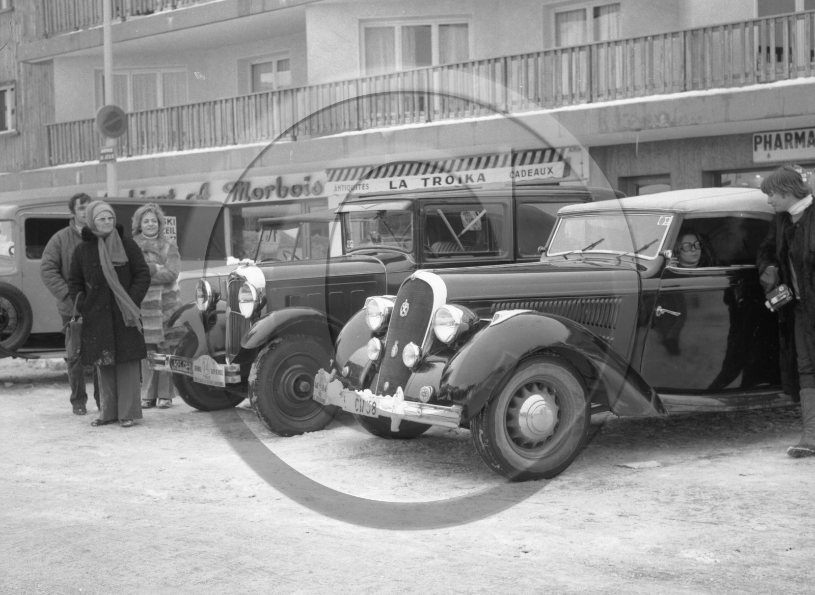 AU 828 Hotchkiss R. des neiges Alpe d'huez.jpg