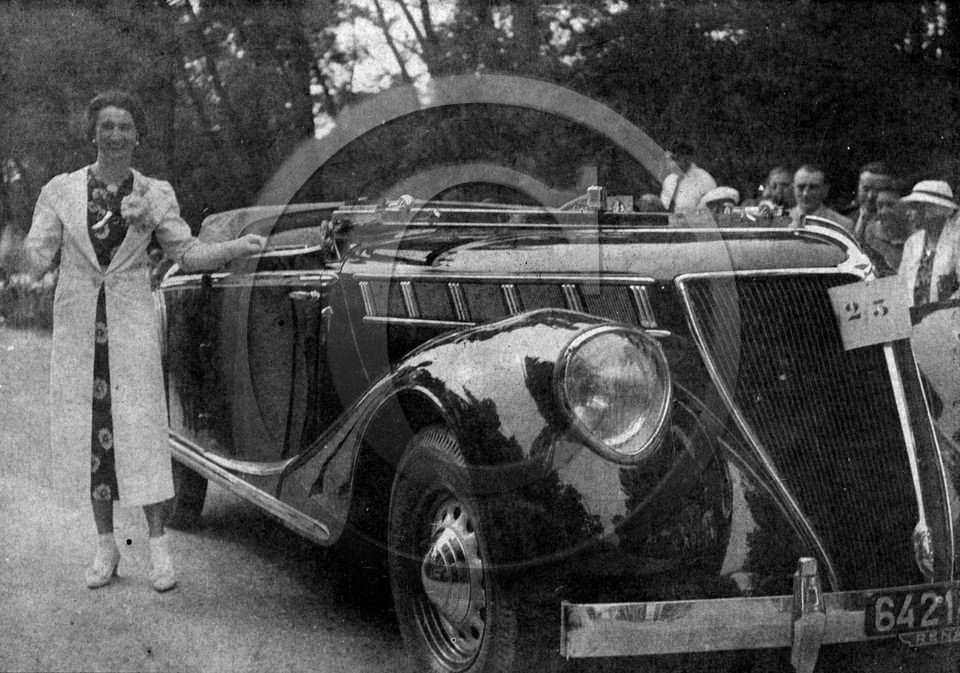 AU 4204 Renault cabriolet vivagrandsport .jpg