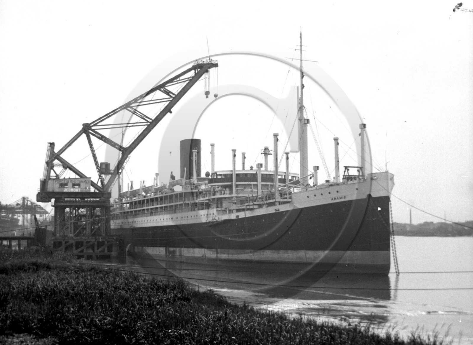 BX 571 Aramis construit en 1922 par chantiers et ateliers de la Gironde -lormont- .jpg