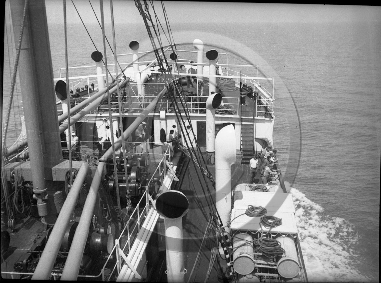 BA 951 vue arriere du paquebot .jpg