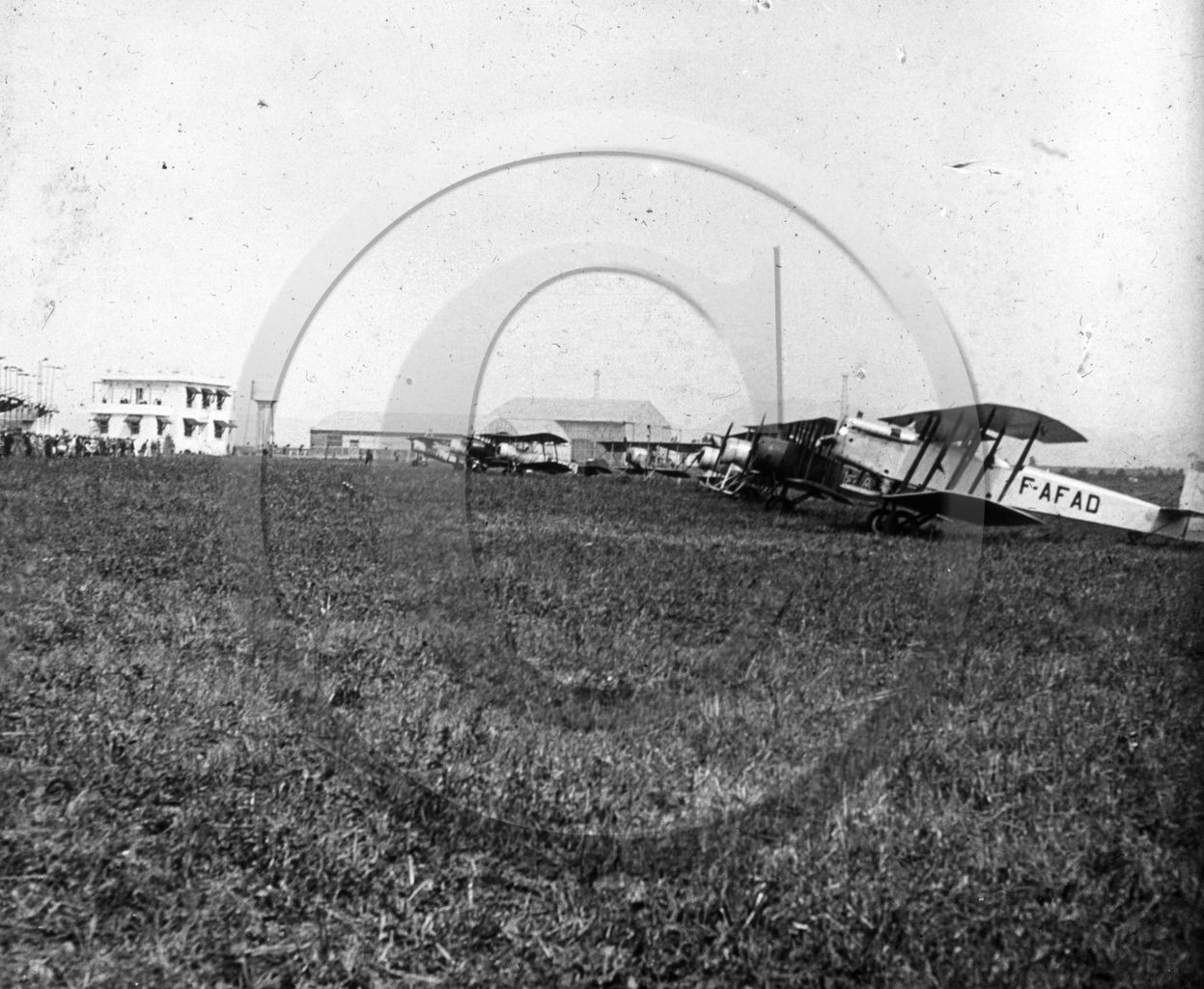 avi 206 Doran AR1 ou2 Maison Blanche Alger  fete aerienne 27 mai 1928 .jpg