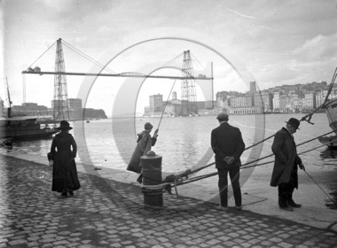 vi  1123 marseille le pont transbordeur en entier.jpg