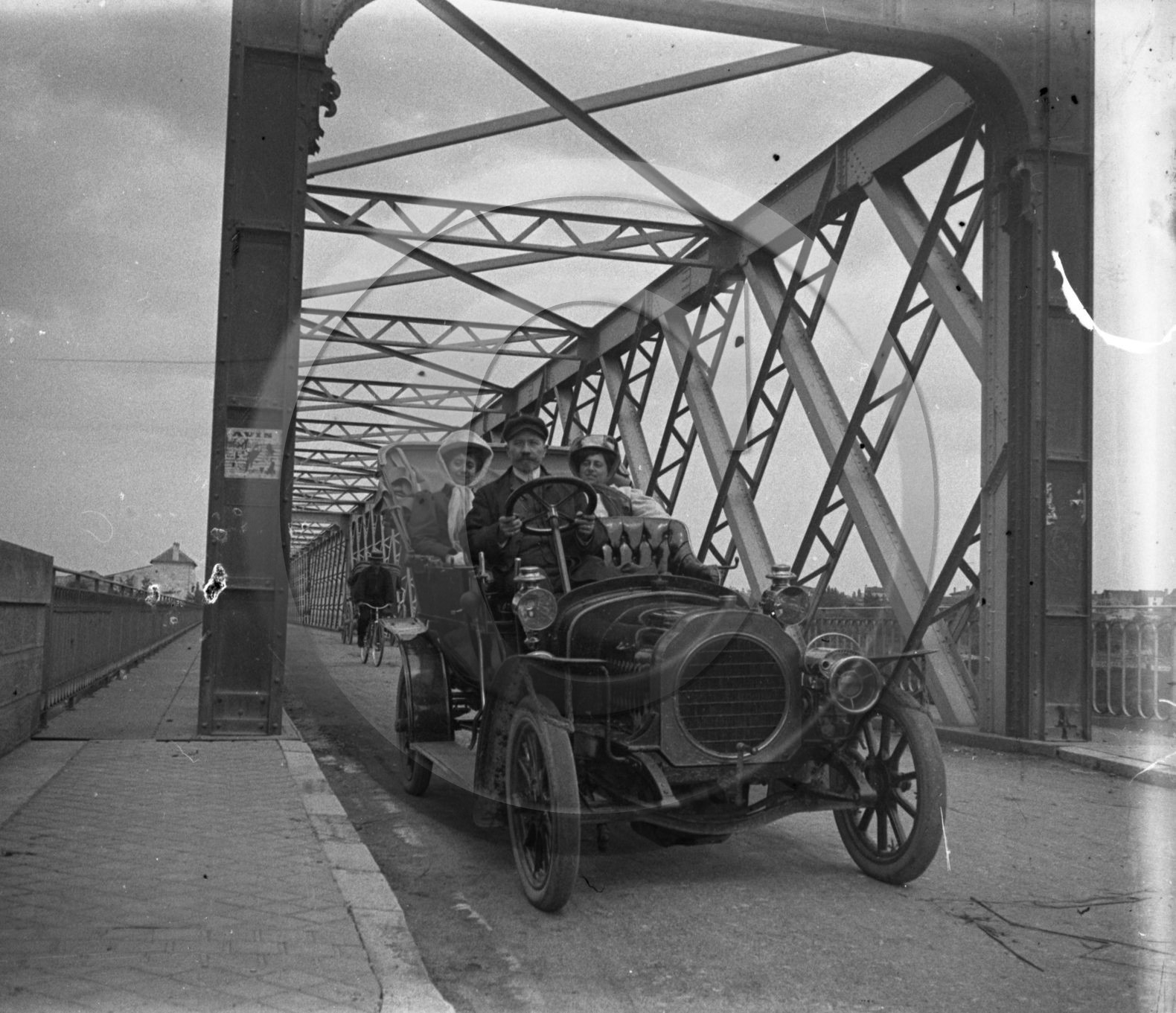 AU 2041 Chenard Walker .jpg