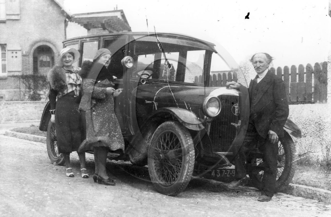 AU 1452 Panhard .jpg