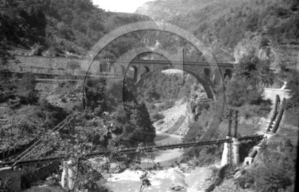vi  1861 pont en montagne .jpg
