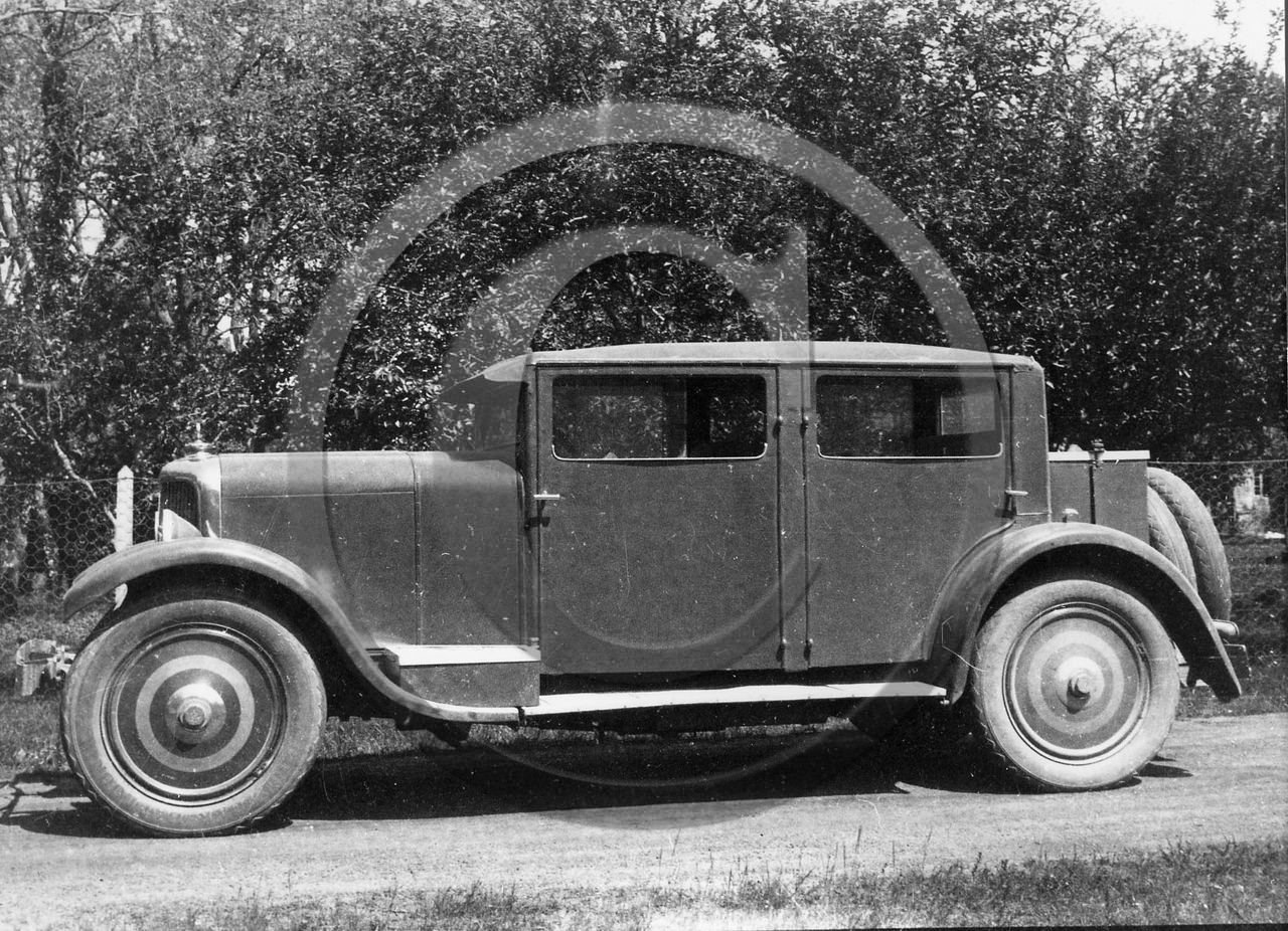 AU 3632 Panhard .jpg