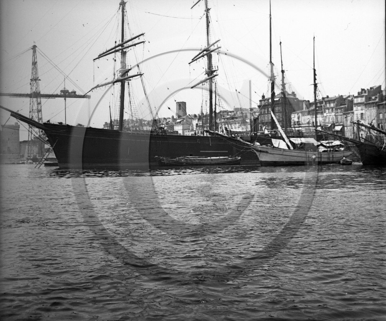 vi  1013 Marseille les grands voiliers  D13.jpg