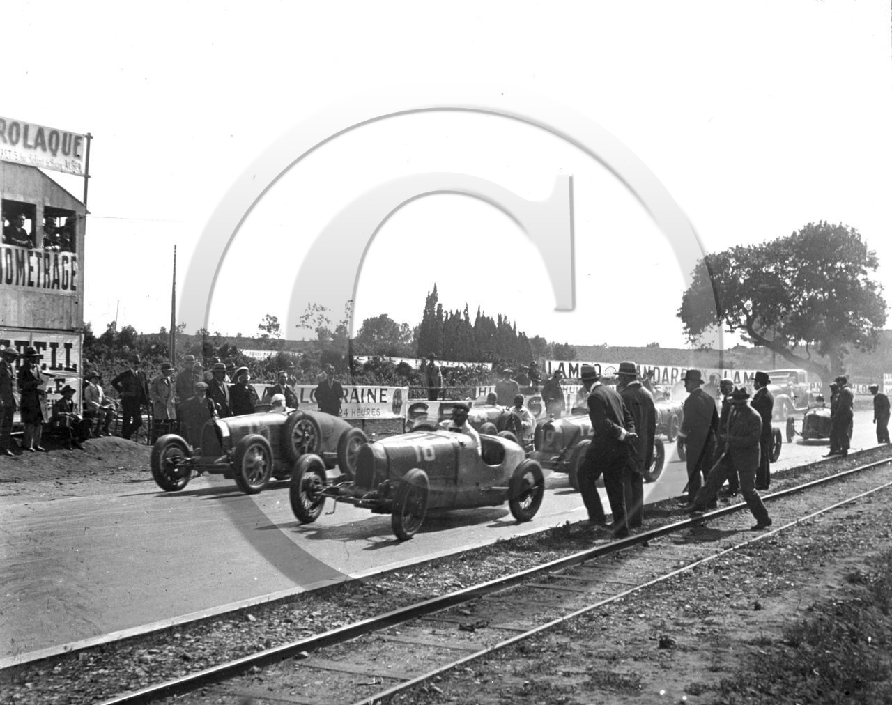 auc 58 Saouéli 7-4-1929 le départ .jpg