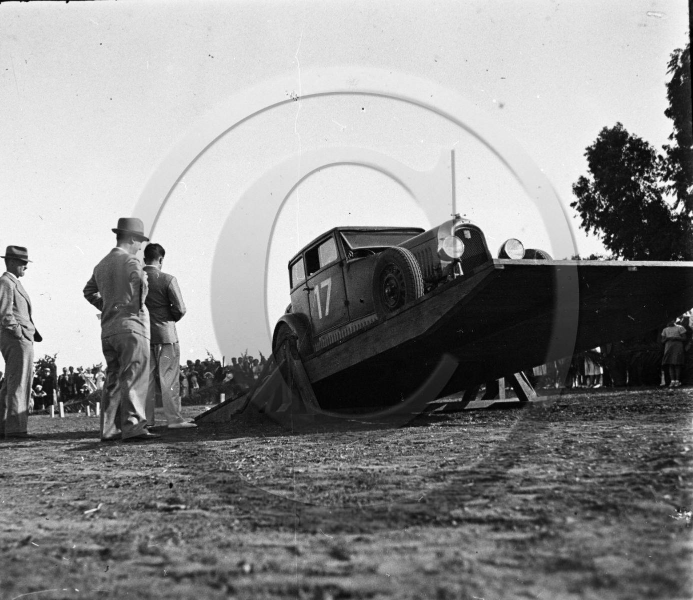 AU 2503 Chenard Walker   pas certain  Gymkanna Algerie .jpg