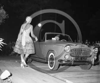 AUCE 303 Peugeot 403 cabriolet .jpg