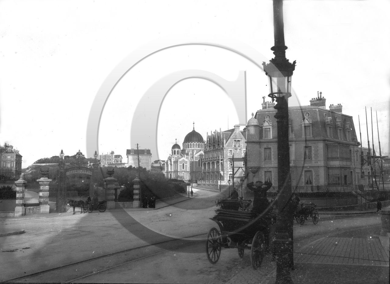 vi  1985  Biarritz    carrefour et entrèe de l'hotel impérial dpt 64  .jpg