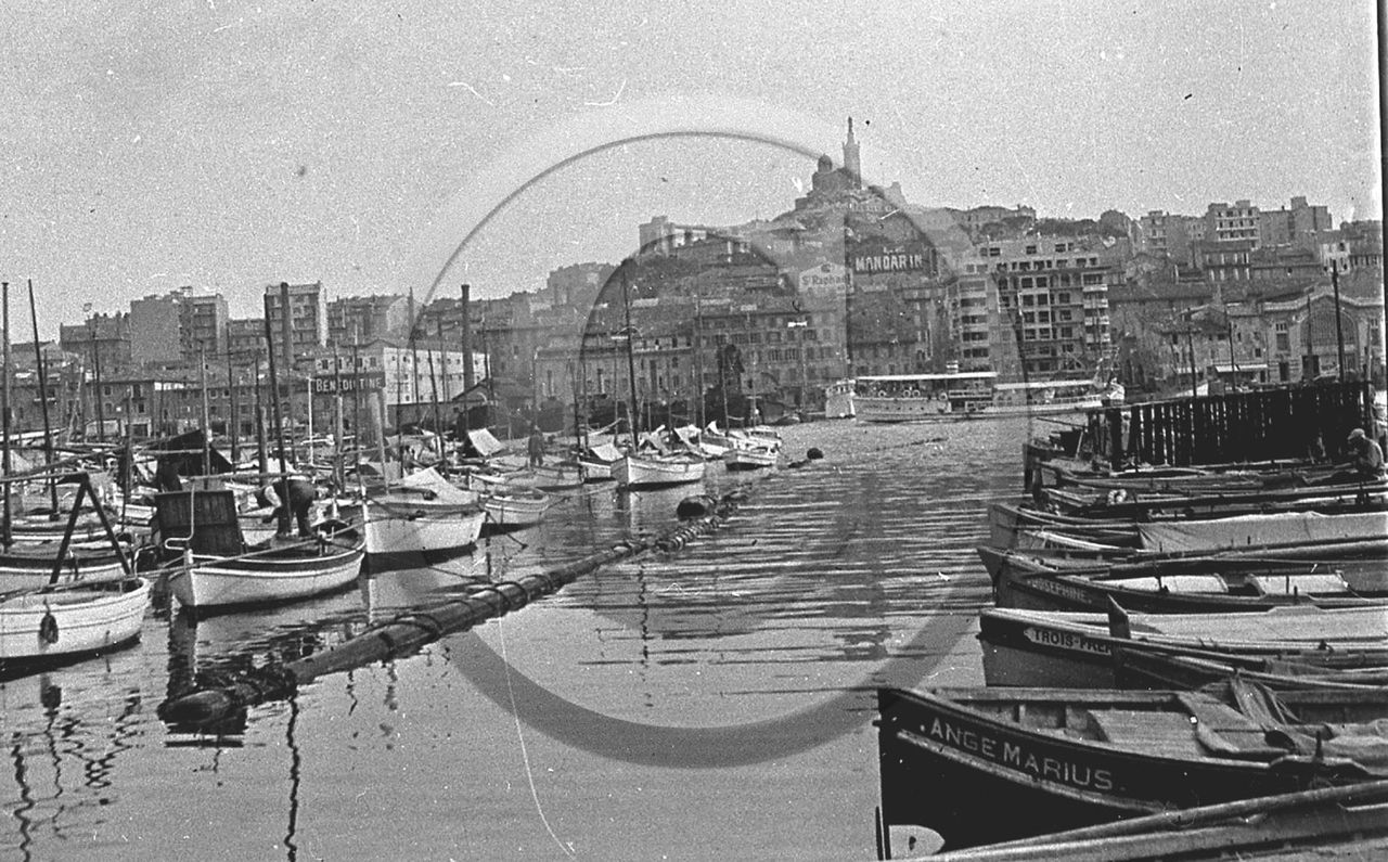 vi  117    marseille le port.jpg