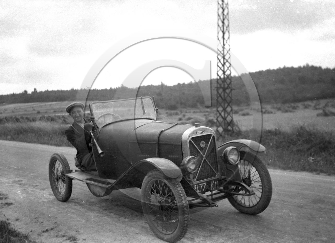 AU 1302  Salmson .jpg