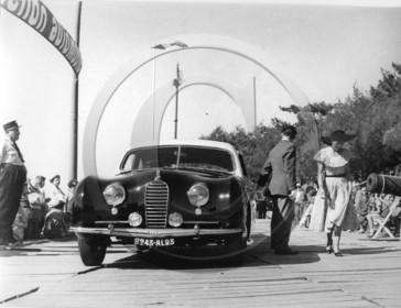 CE 170 talbot carrosserie Chapron photo H Dargence.jpg