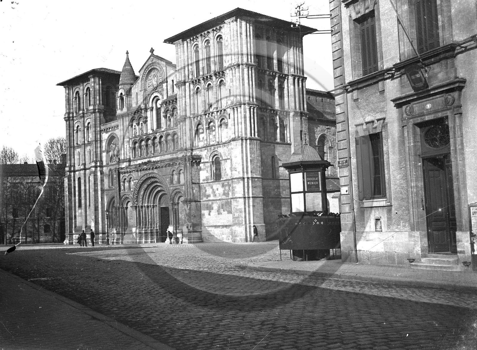 BX 337 rue du port louis.jpg