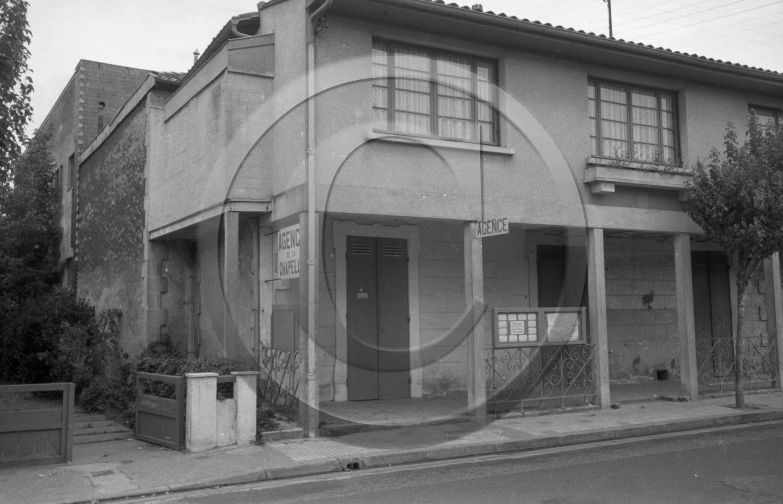 arc 3052 Arcachon agence de la chapelle.jpg