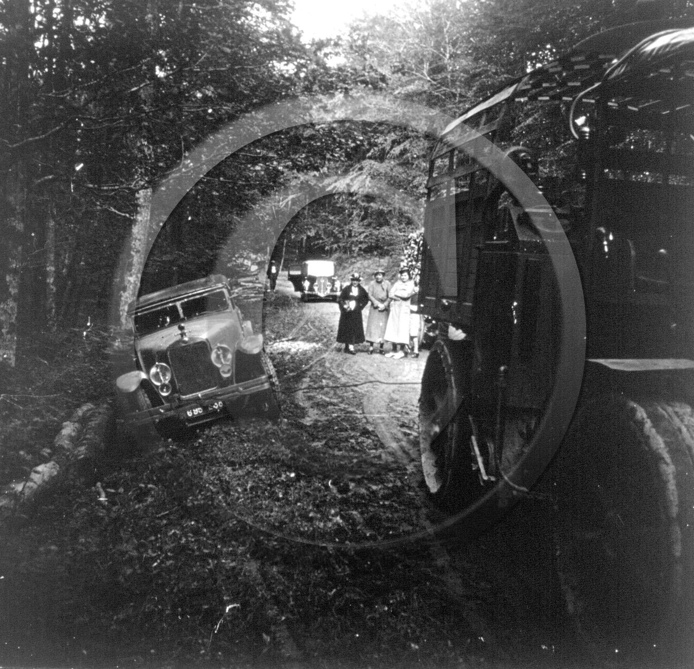 AU 3856 Delage dans la foret de Perseigne .jpg