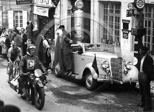 au 4606 Ford V8 48 Janer - d apres photo .jpg