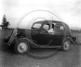 AU 2516 Renault celtaquatre .jpg