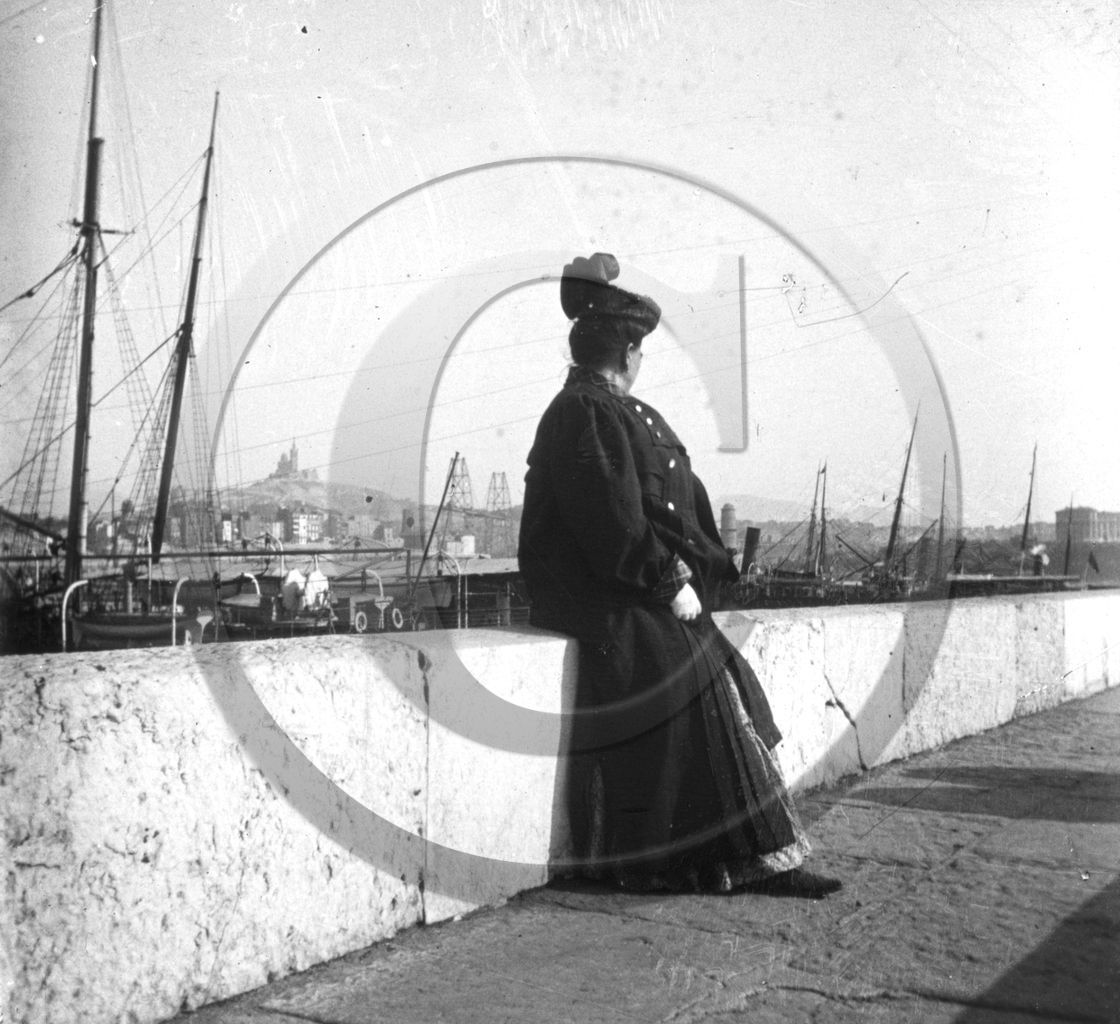 vi  106 Marseille la grande digue de la Joliette  dpt 13 .jpg