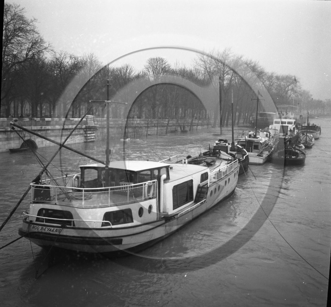 BA 1521 bateau Ros Beyae rd.jpg