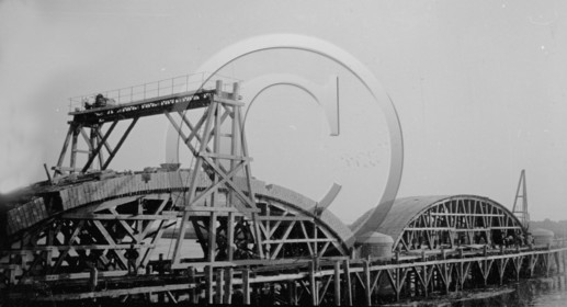 architecture 20  pont en construction .jpg