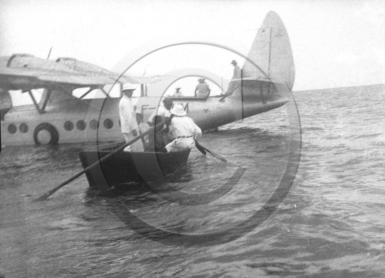 AVI 245hydravion F AOUM .jpg